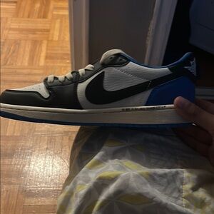 Men's Black and White Sneakers